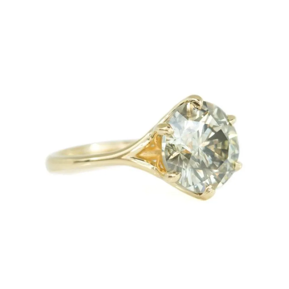 5.03ct Round Grey Green Champagne Brilliant Diamond in Yellow Gold Six Prong Setting