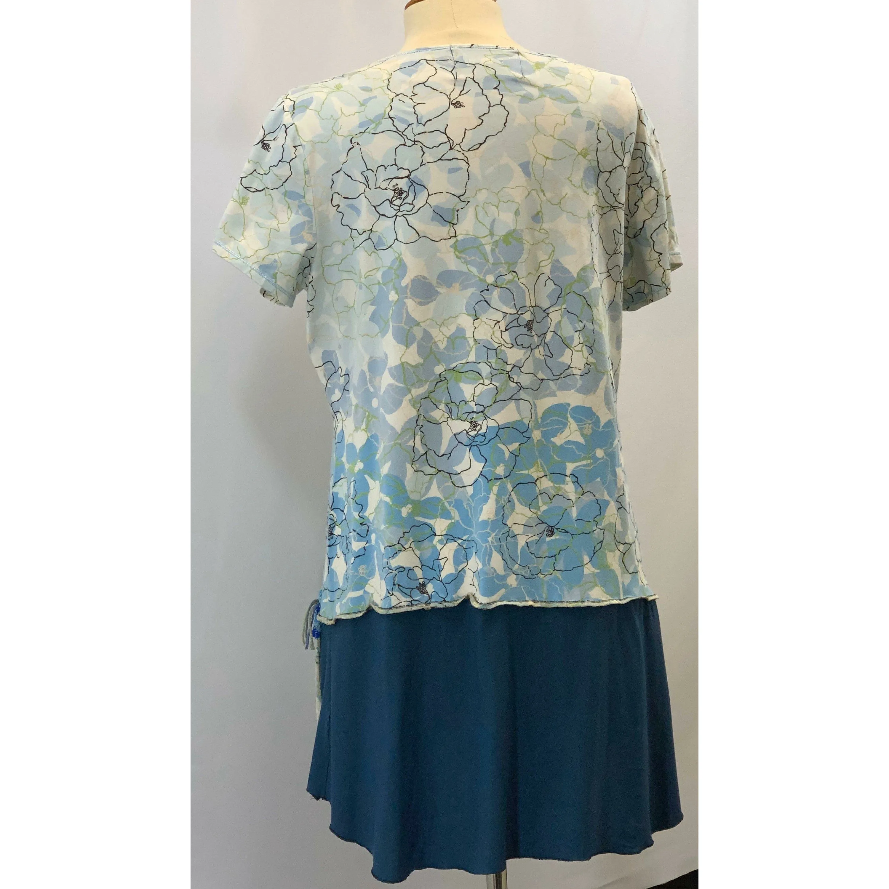 Blue womens floral repurposed knit shirt into Tunic in size XL