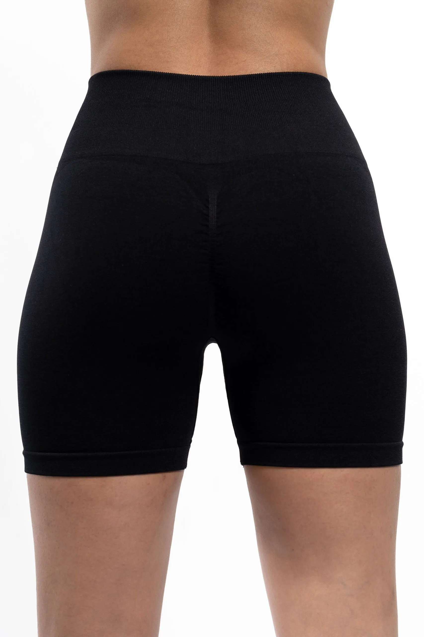 Defy Seamless Biker Short