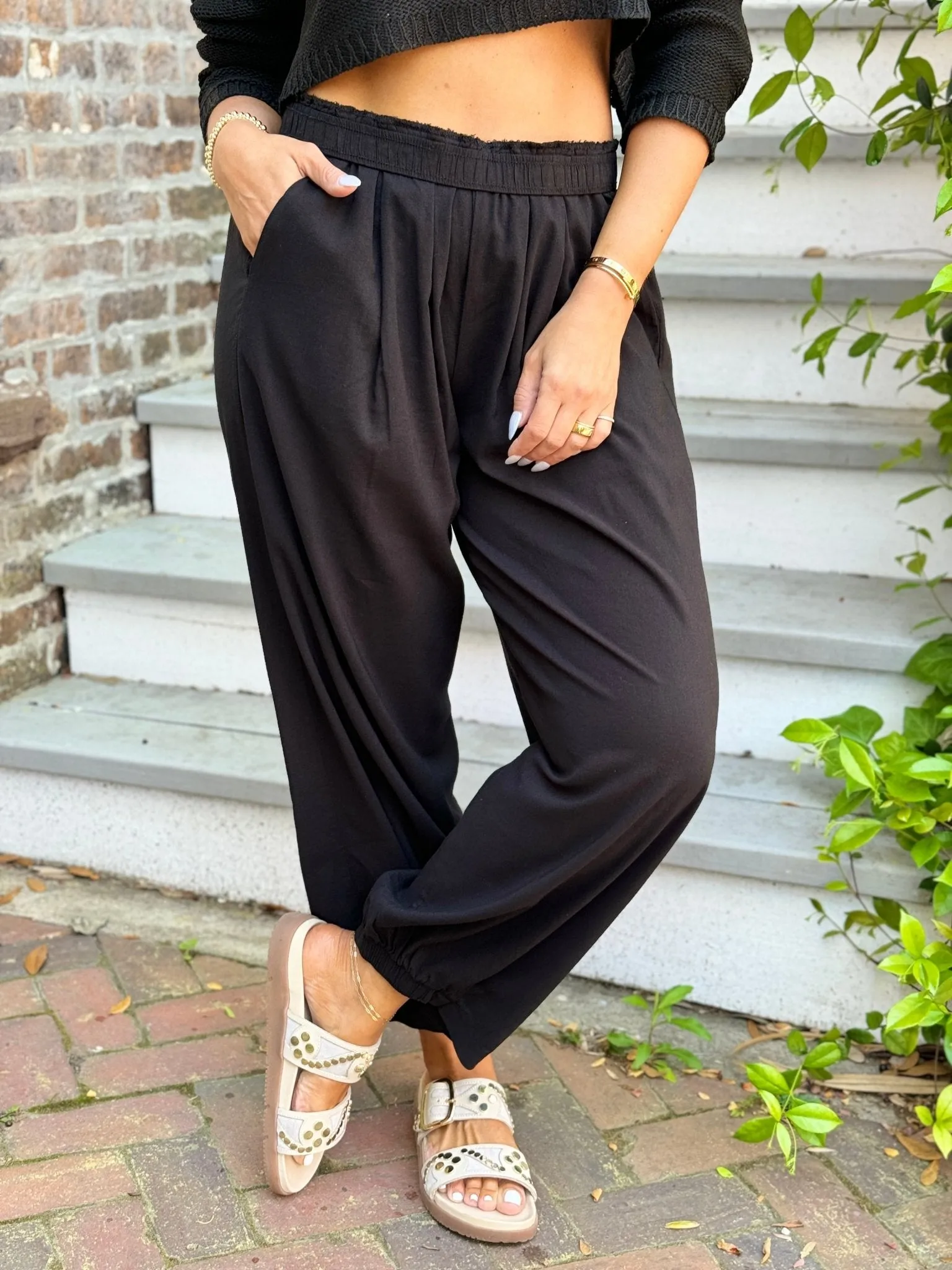 Gillian Pant (Black)