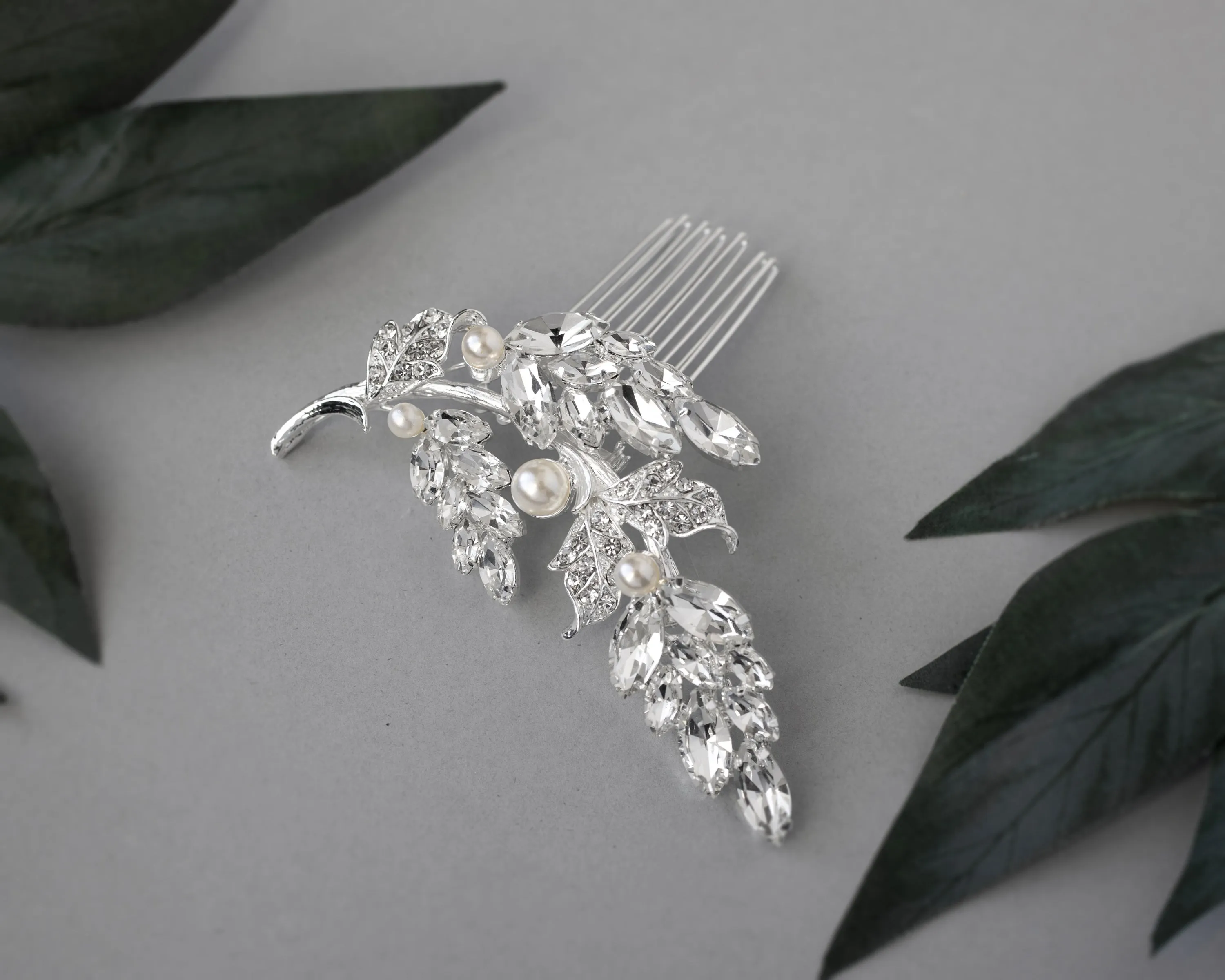 Hair Comb with Crystal Leaves and Pearls