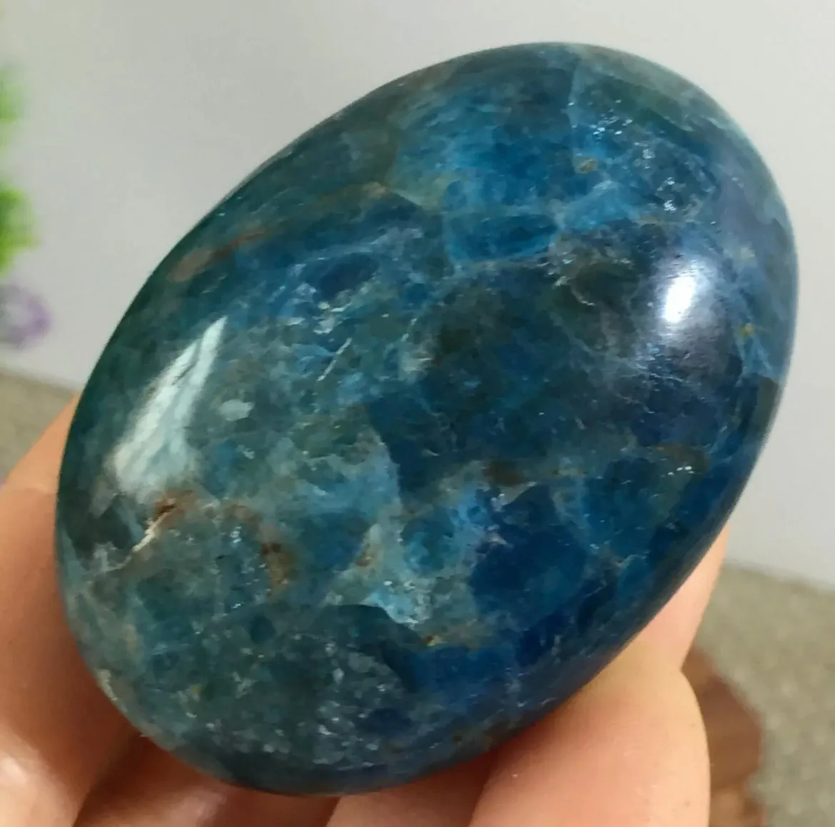 Natural Apatite gemstone Palm Stone