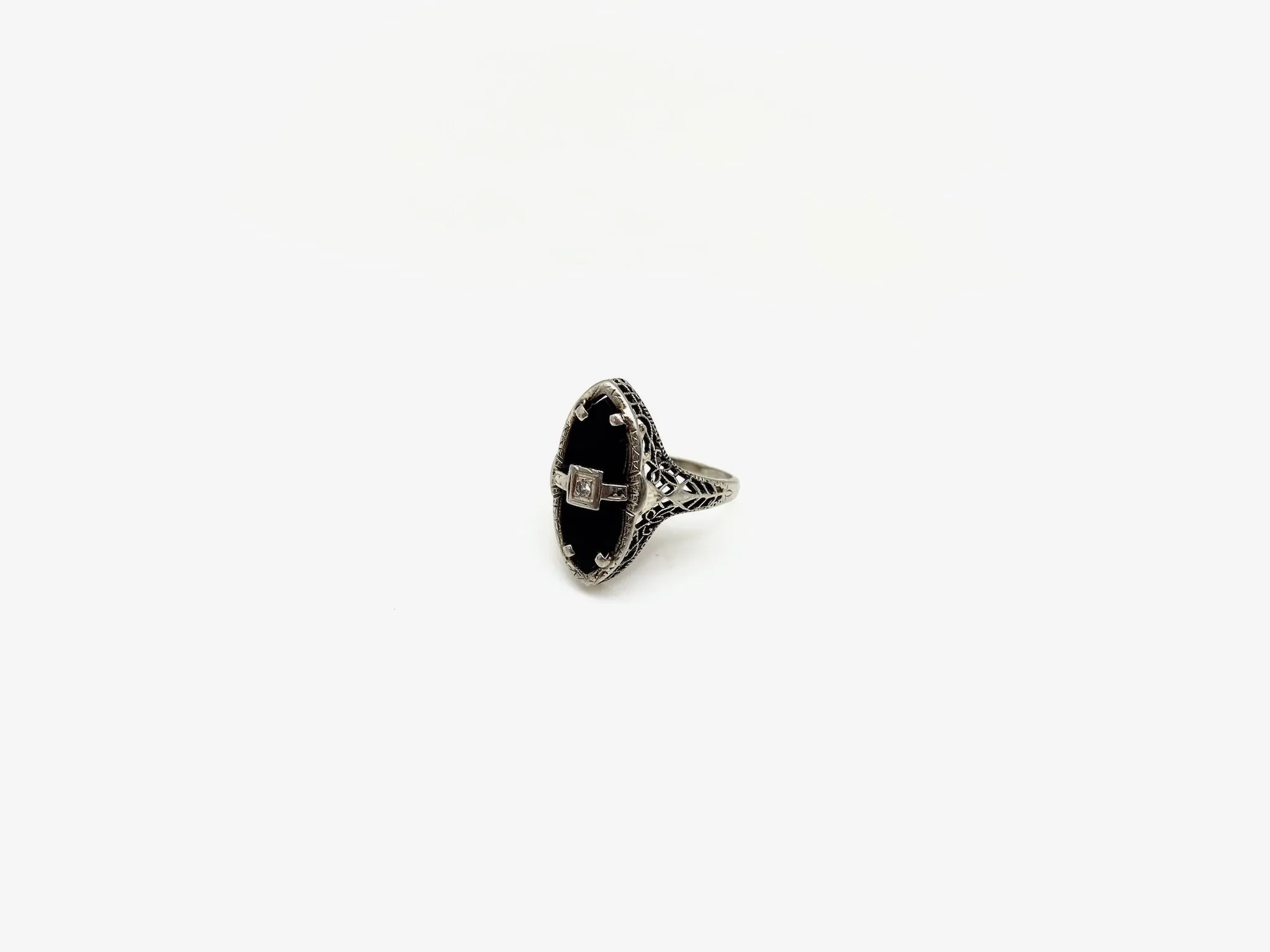 Onyx Diamond Marquis 14K Ring (5)