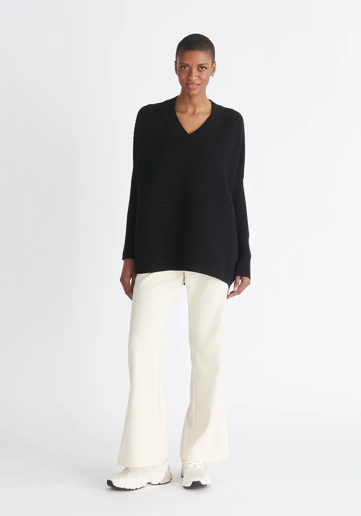 Paisie V-neck Jumper in Black